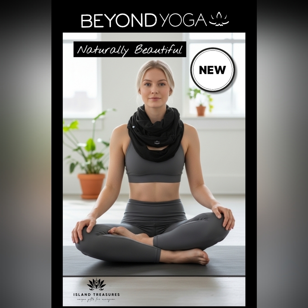 New With Tag Beyond Yoga Black Infinity Scarf Hidden Storage Zip Pocket One Size